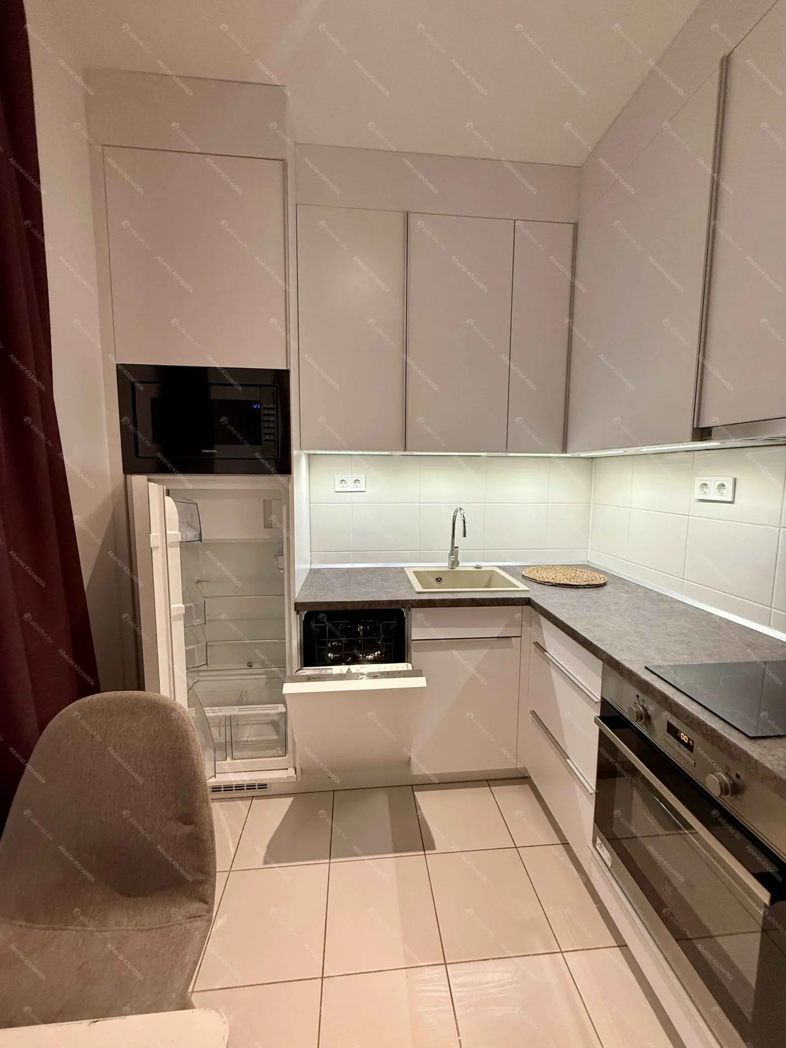 Kiadó albérlet 199000 Ft/hó áron: Budapest, IV. kerület  Wolfner utca. Mérete: 31 nm, 1 szobás | Alberlet.hu - 6697228