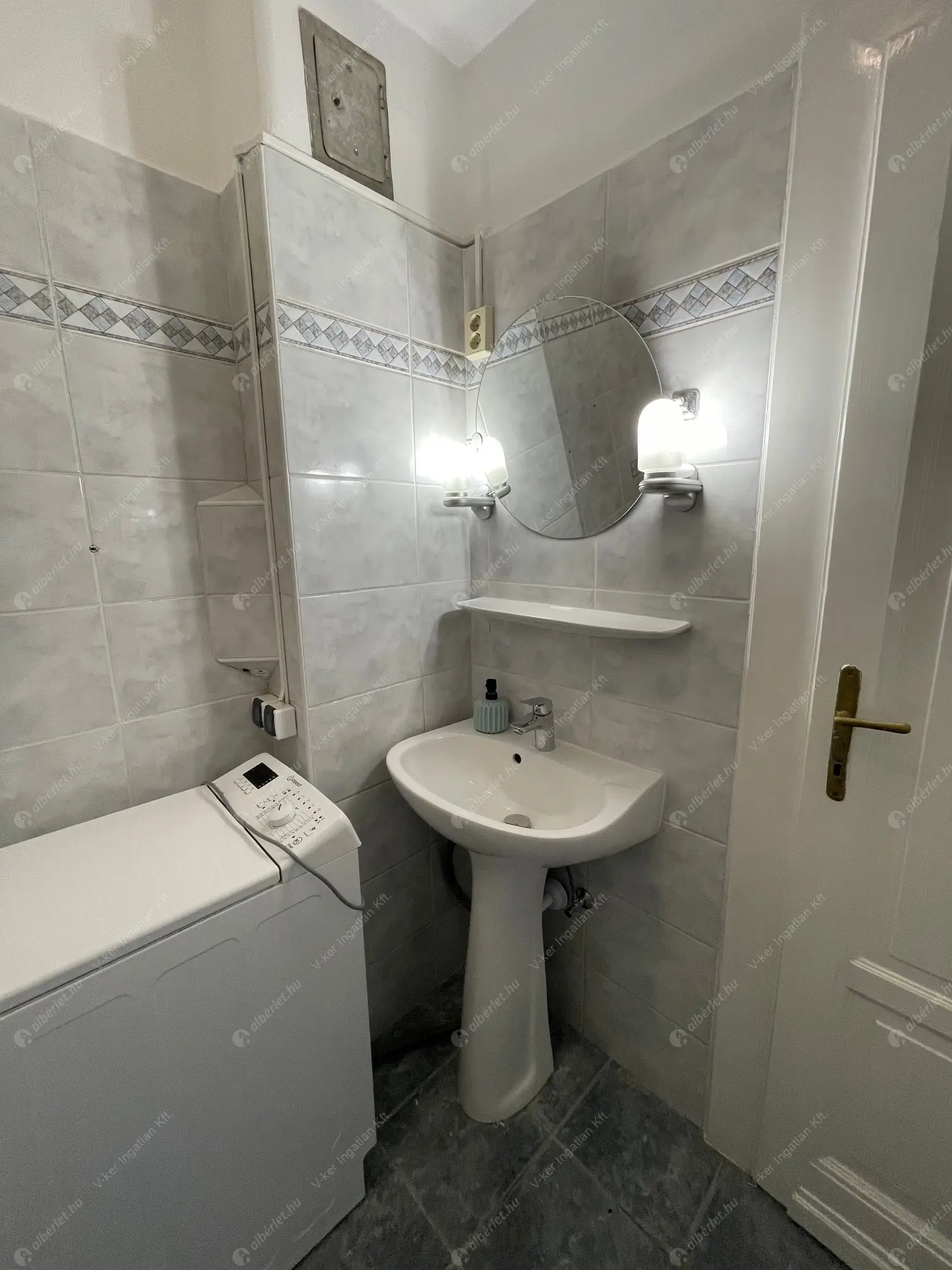 Kiadó albérlet 220000 Ft/hó áron: Budapest, IX. kerület  Bakáts tér. Mérete: 45 nm, 1 szobás | Alberlet.hu - 6572649