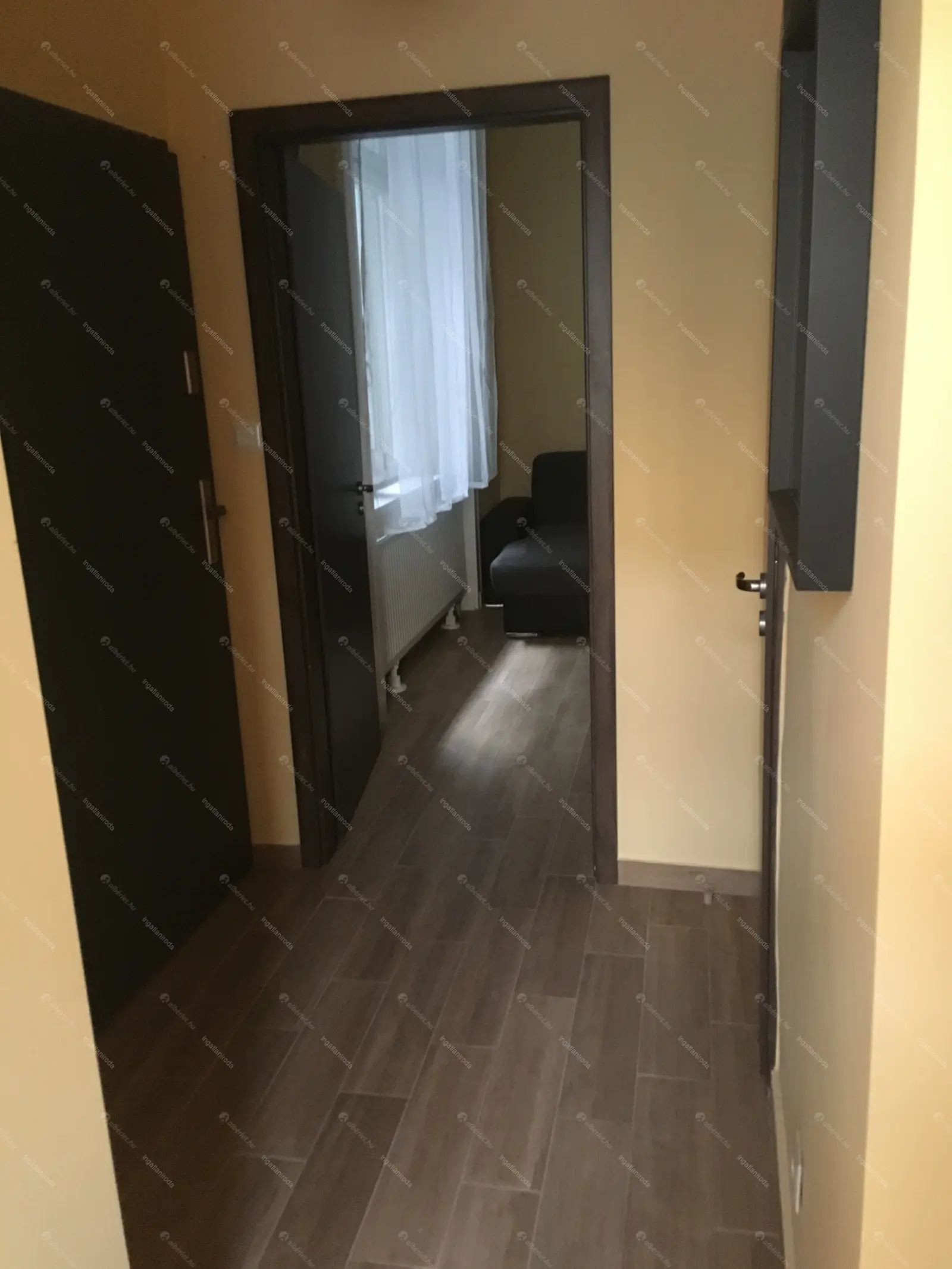 Kiadó albérlet 115000 Ft/hó áron: Budapest, IX. kerület  Bakáts tér. Mérete: 50 nm, 4 szobás | Alberlet.hu - 6654172