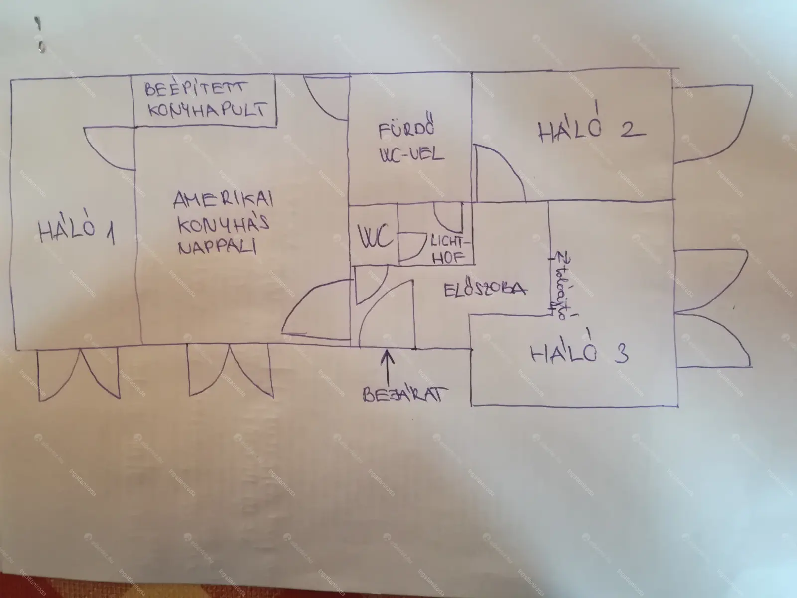 Kiadó albérlet 115000 Ft/hó áron: Budapest, IX. kerület  Bakáts tér. Mérete: 50 nm, 4 szobás | Alberlet.hu - 6654175