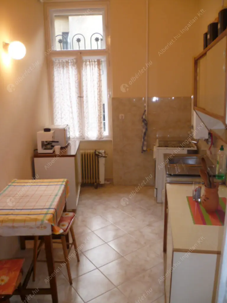 Kiadó albérlet 210000 Ft/hó áron: Budapest, IX. kerület  Bakáts utca. Mérete: 60 nm, 2 szobás | Alberlet.hu - 6613577