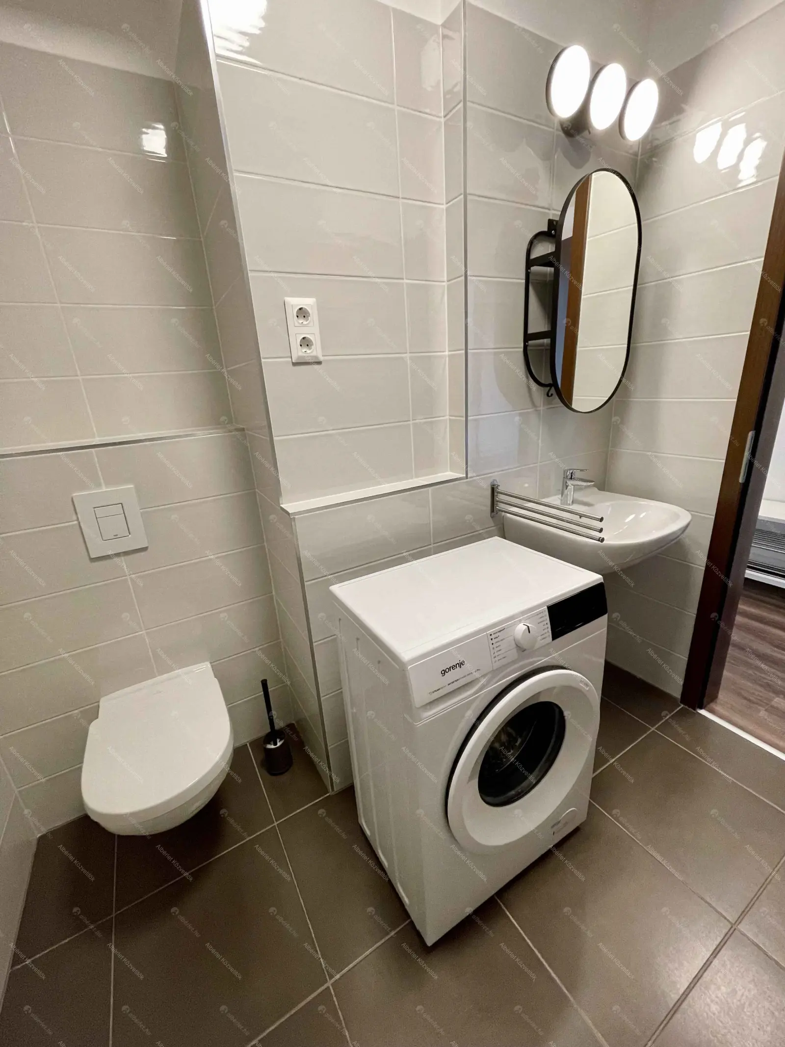 Kiadó albérlet 210000 Ft/hó áron: Budapest, IX. kerület  Balázs Béla utca. Mérete: 28 nm, 1 szobás | Alberlet.hu - 6697561