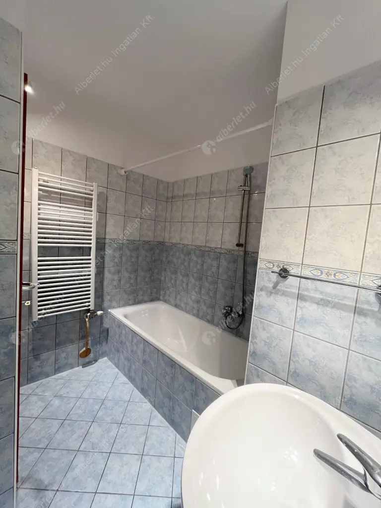 Kiadó albérlet 230000 Ft/hó áron: Budapest, IX. kerület  Balázs Béla utca. Mérete: 42 nm, 2 szobás | Alberlet.hu - 6578726