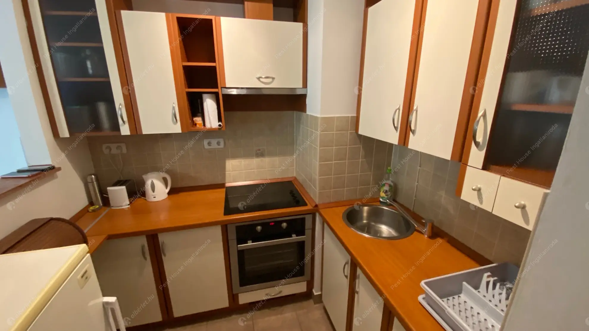 Kiadó albérlet 220000 Ft/hó áron: Budapest, IX. kerület  Balázs Béla utca. Mérete: 42 nm, 2 szobás | Alberlet.hu - 6597369