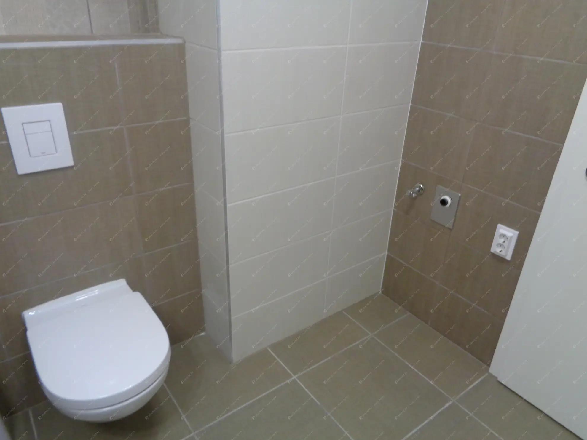 Kiadó albérlet 250000 Ft/hó áron: Budapest, IX. kerület  Balázs Béla utca. Mérete: 45 nm, 2 szobás | Alberlet.hu - 6621270