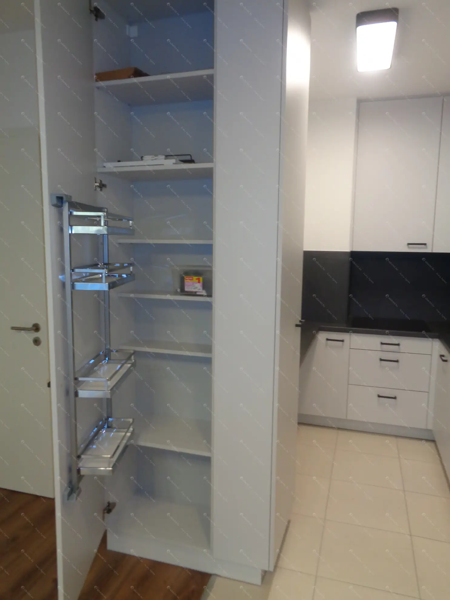 Kiadó albérlet 250000 Ft/hó áron: Budapest, IX. kerület  Balázs Béla utca. Mérete: 45 nm, 2 szobás | Alberlet.hu - 6621275