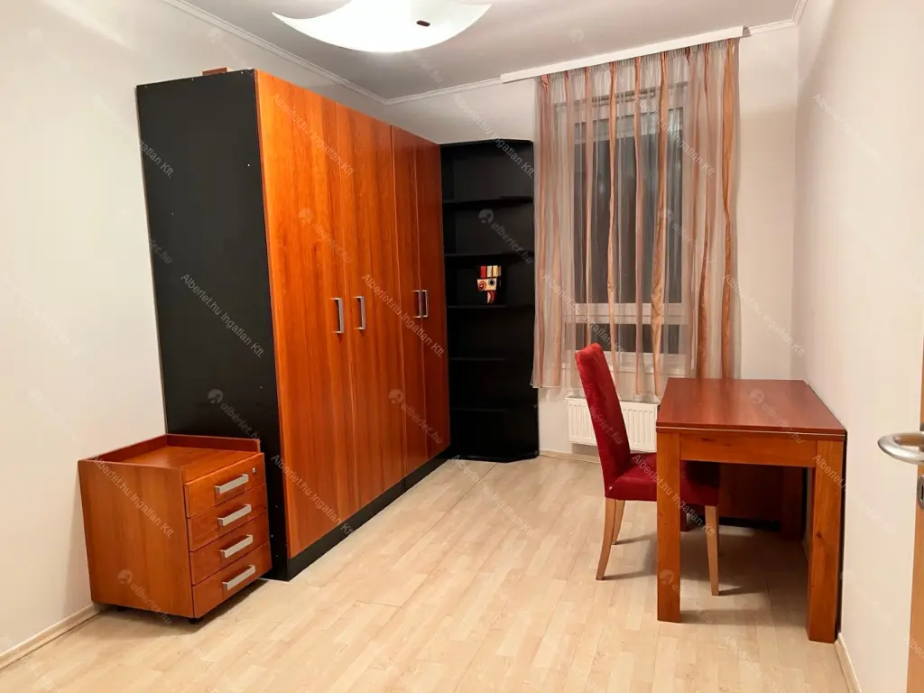 Kiadó albérlet 320000 Ft/hó áron: Budapest, IX. kerület  Balázs Béla utca. Mérete: 65 nm, 3 szobás | Alberlet.hu - 6648600