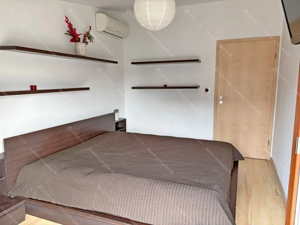 Kiadó albérlet 350000 Ft/hó áron: Budapest, IX. kerület  Balázs Béla utca. Mérete: 65 nm, 2 szobás | Alberlet.hu - 6663868