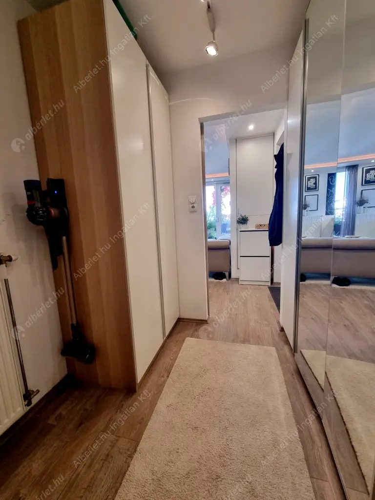 Kiadó albérlet 450000 Ft/hó áron: Budapest, IX. kerület  Balázs Béla utca. Mérete: 66 nm, 3 szobás | Alberlet.hu - 6610822