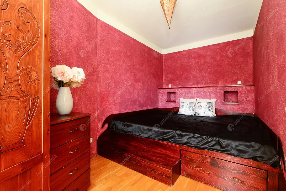 Kiadó albérlet 260000 Ft/hó áron: Budapest, IX. kerület  Berzenczey utca. Mérete: 70 nm, 2 szobás | Alberlet.hu - 5288643