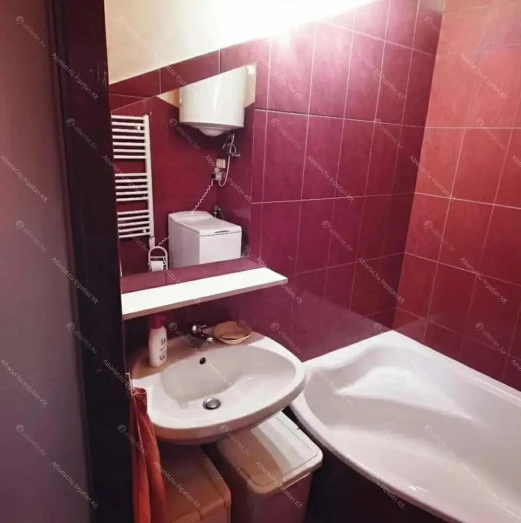 Kiadó albérlet 200000 Ft/hó áron: Budapest, IX. kerület  Bokréta utca. Mérete: 32 nm, 1 szobás | Alberlet.hu - 6707067