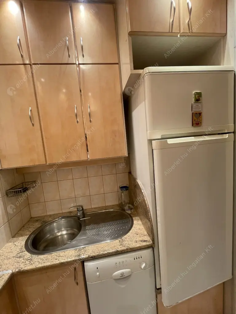 Kiadó albérlet 265000 Ft/hó áron: Budapest, IX. kerület  Bokréta utca. Mérete: 45 nm, 2 szobás | Alberlet.hu - 6572639