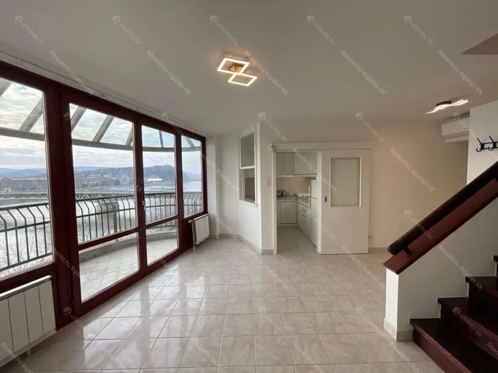 Kiadó albérlet 640000 Ft/hó áron: Budapest, IX. kerület  Boráros tér. Mérete: 100 nm, 3 szobás | Alberlet.hu - 6702166