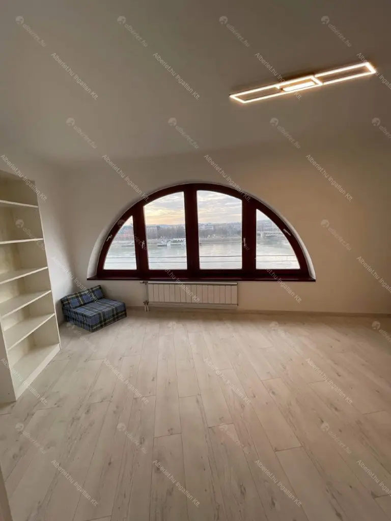 Kiadó albérlet 640000 Ft/hó áron: Budapest, IX. kerület  Boráros tér. Mérete: 100 nm, 3 szobás | Alberlet.hu - 6702168