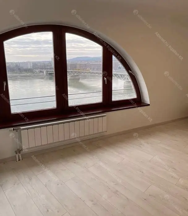 Kiadó albérlet 640000 Ft/hó áron: Budapest, IX. kerület  Boráros tér. Mérete: 100 nm, 3 szobás | Alberlet.hu - 6702169