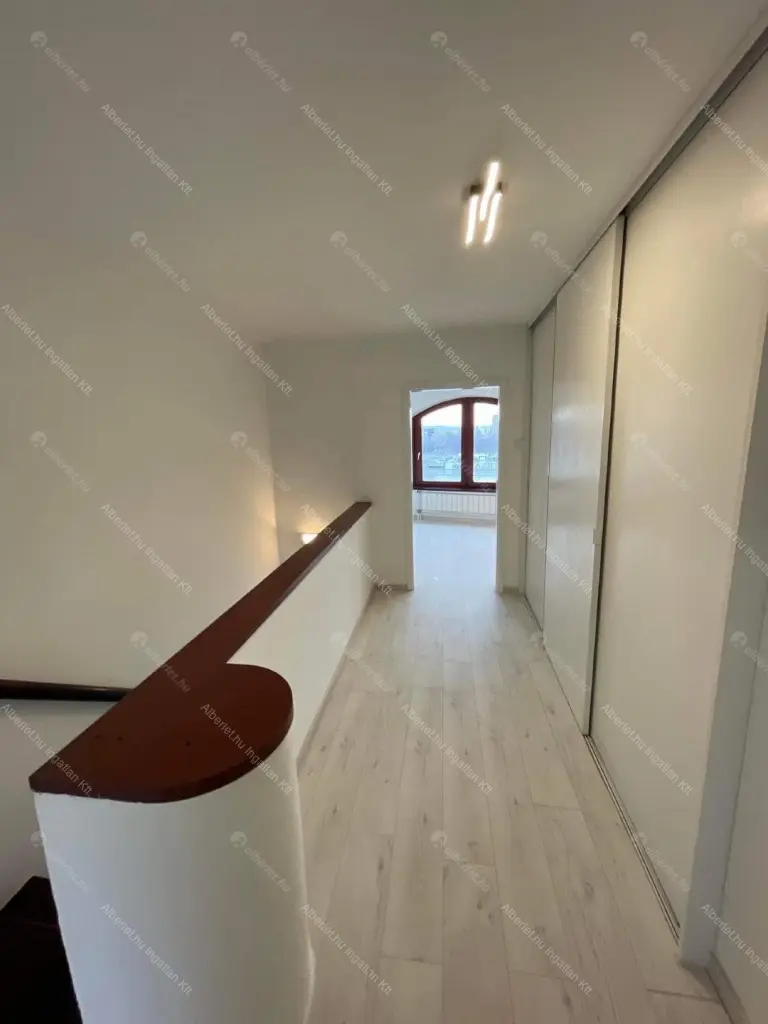 Kiadó albérlet 640000 Ft/hó áron: Budapest, IX. kerület  Boráros tér. Mérete: 100 nm, 3 szobás | Alberlet.hu - 6702172