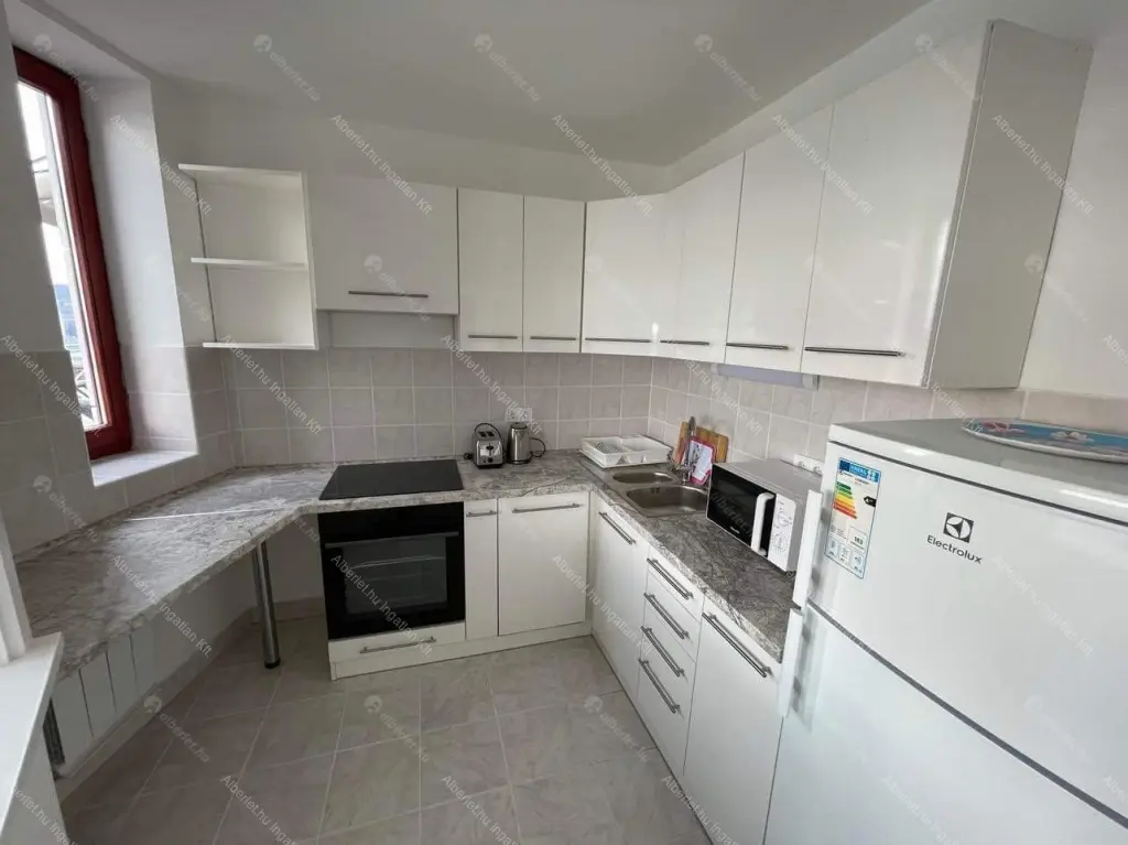 Kiadó albérlet 640000 Ft/hó áron: Budapest, IX. kerület  Boráros tér. Mérete: 100 nm, 3 szobás | Alberlet.hu - 6702177