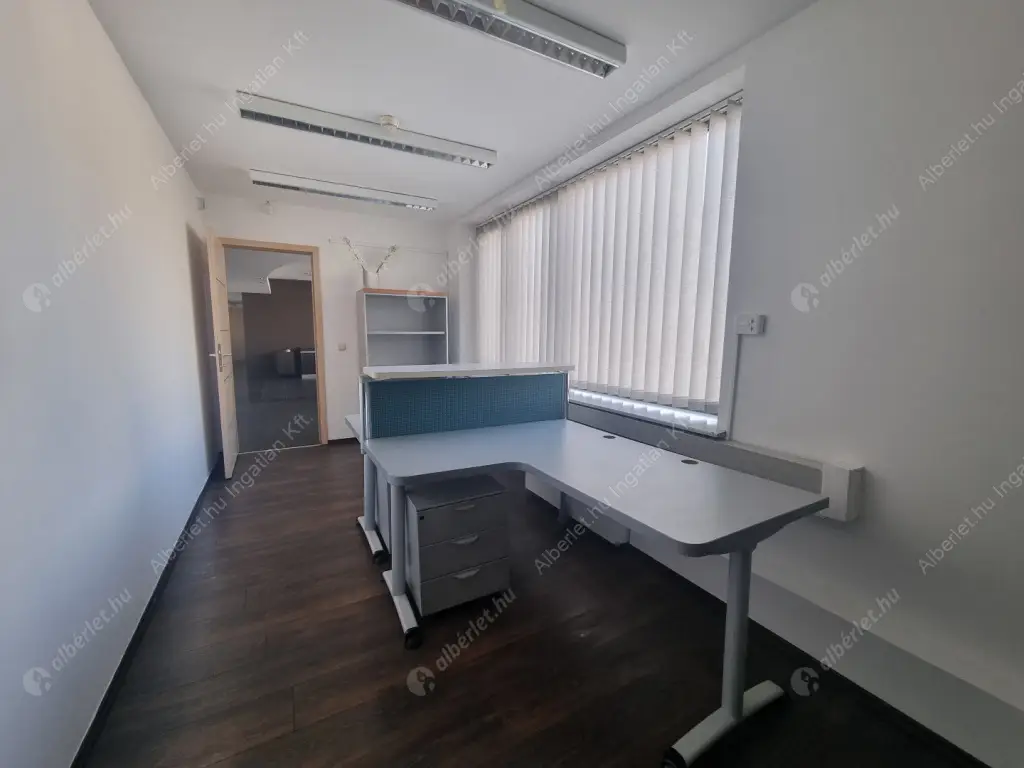 Kiadó albérlet 696000 Ft/hó áron: Budapest, IX. kerület  Boráros tér. Mérete: 107 nm, 4 szobás | Alberlet.hu - 6540350