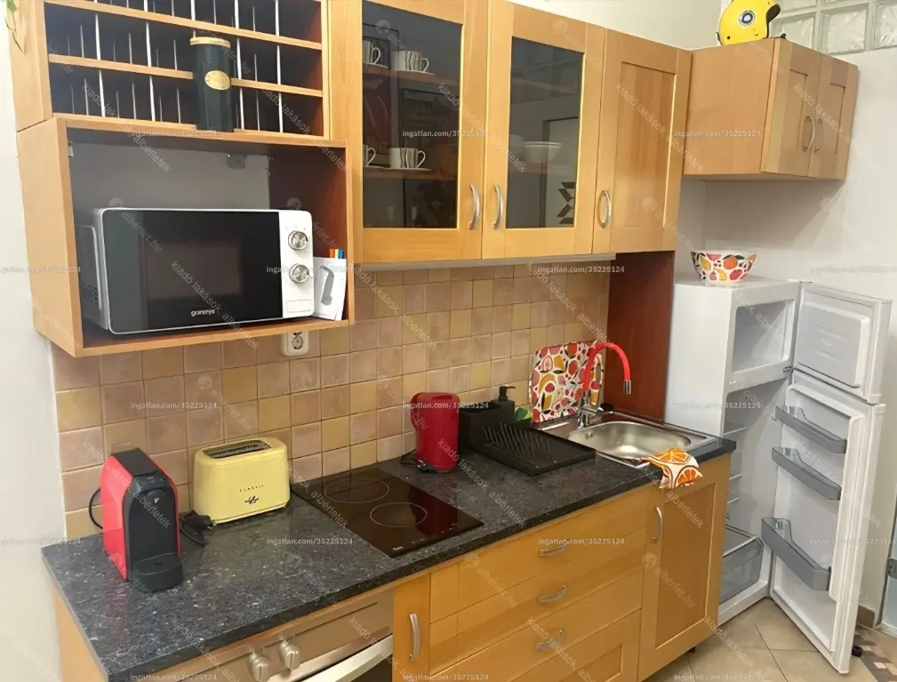 Kiadó albérlet 240000 Ft/hó áron: Budapest, IX. kerület  Erkel utca. Mérete: 34 nm, 1 szobás | Alberlet.hu - 6653505