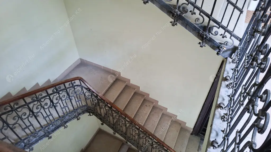 Kiadó albérlet 200000 Ft/hó áron: Budapest, IX. kerület  Ernő utca. Mérete: 30 nm, 1 szobás | Alberlet.hu - 6629542