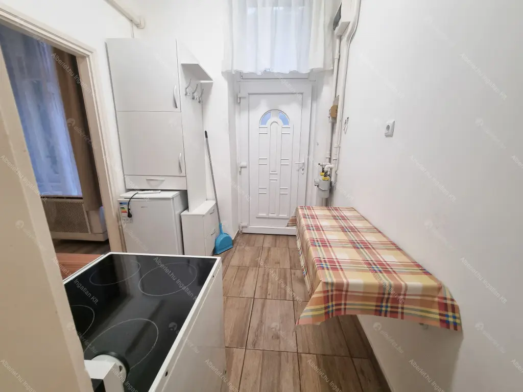 Kiadó albérlet 200000 Ft/hó áron: Budapest, IX. kerület  Ernő utca. Mérete: 30 nm, 1 szobás | Alberlet.hu - 6645022