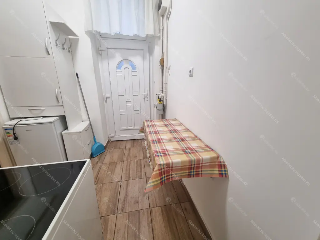 Kiadó albérlet 200000 Ft/hó áron: Budapest, IX. kerület  Ernő utca. Mérete: 30 nm, 1 szobás | Alberlet.hu - 6645023