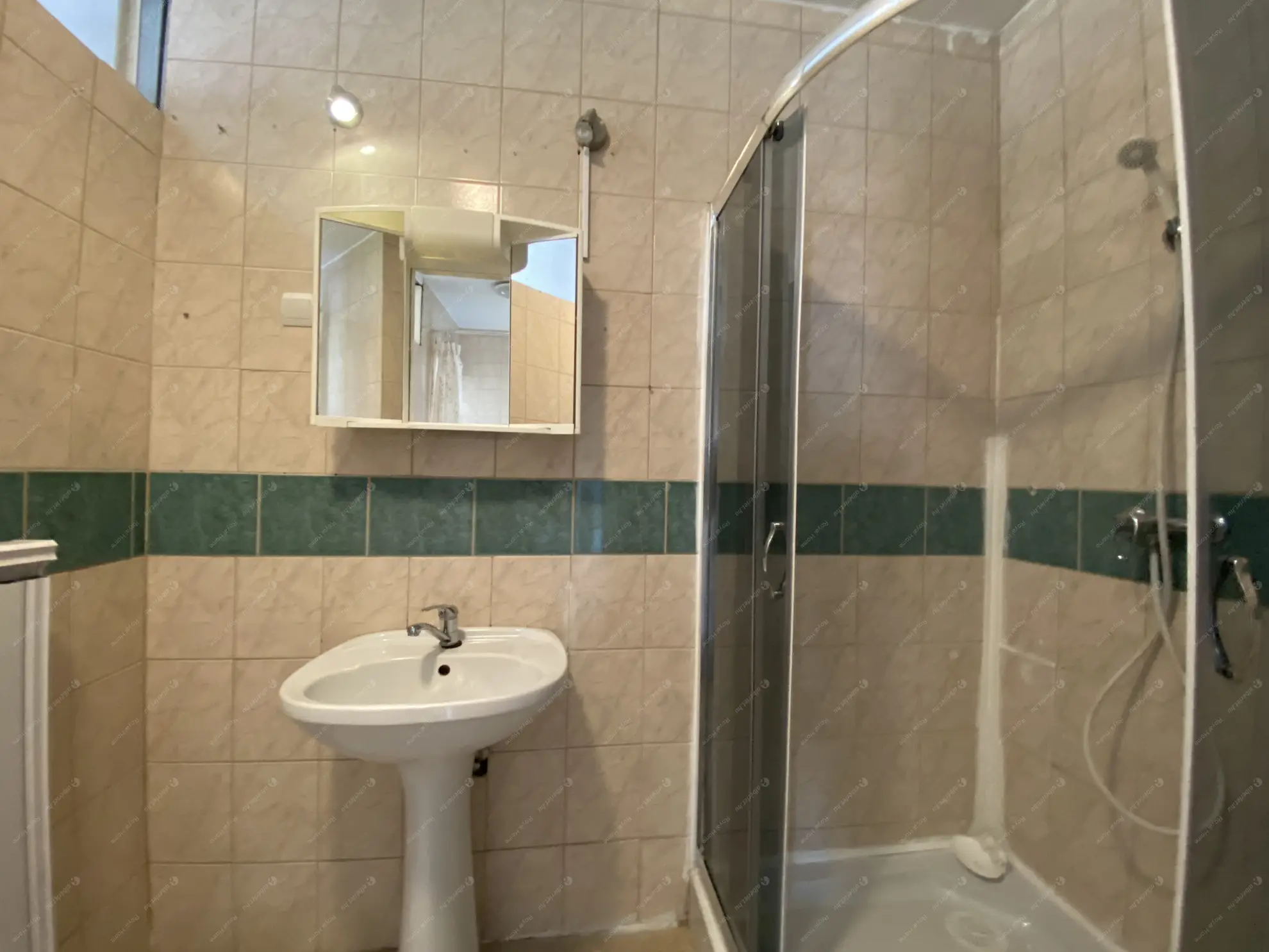 Kiadó albérlet 300000 Ft/hó áron: Budapest, IX. kerület  Ernő utca. Mérete: 88 nm, 3 szobás | Alberlet.hu - 6611904