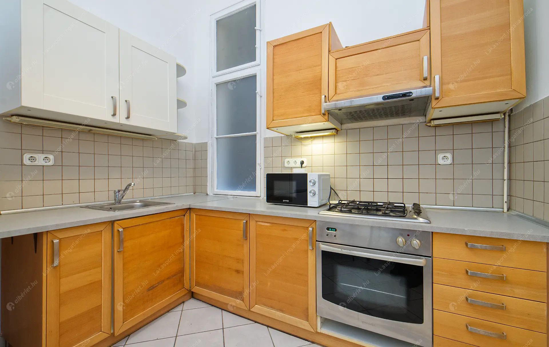 Kiadó albérlet 420000 Ft/hó áron: Budapest, IX. kerület  Ferenc körút. Mérete: 104 nm, 4 szobás | Alberlet.hu - 6607856