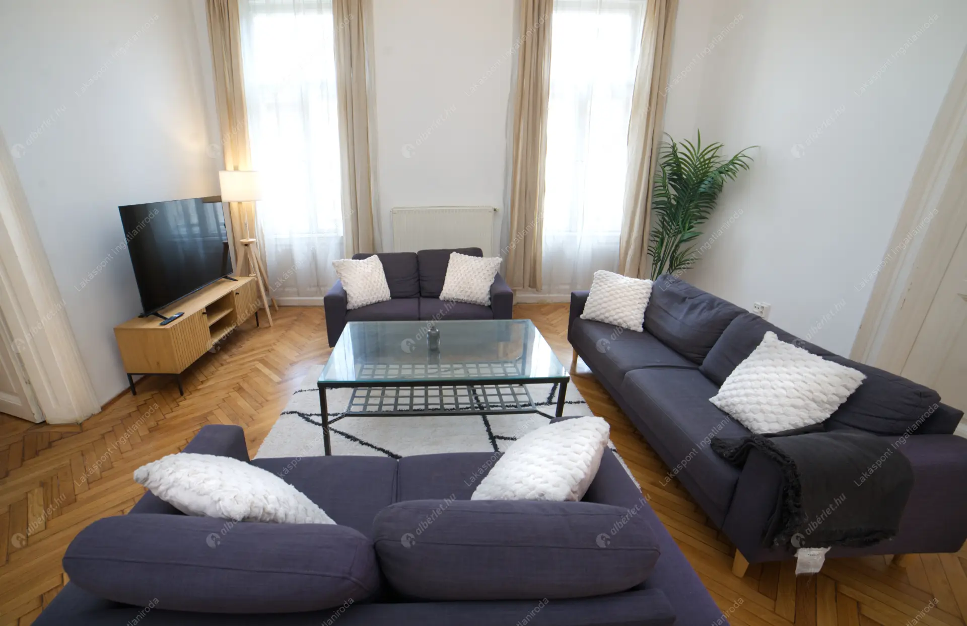 Kiadó albérlet 420000 Ft/hó áron: Budapest, IX. kerület  Ferenc körút. Mérete: 105 nm, 4 szobás | Alberlet.hu - 6602498