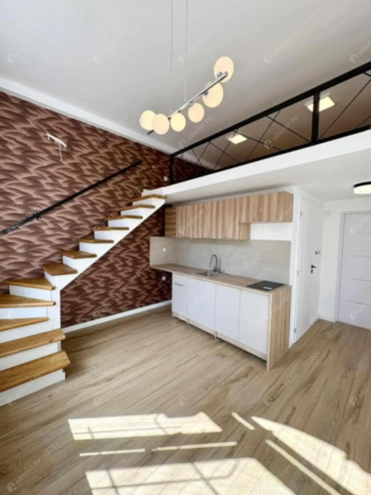 Kiadó albérlet 215000 Ft/hó áron: Budapest, IX. kerület  Ferenc körút. Mérete: 21 nm, 1 szobás | Alberlet.hu - 6573670