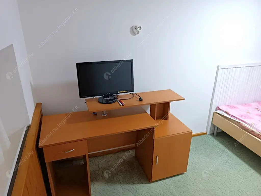 Kiadó albérlet 240000 Ft/hó áron: Budapest, IX. kerület  Ferenc körút. Mérete: 60 nm, 2 szobás | Alberlet.hu - 6601214