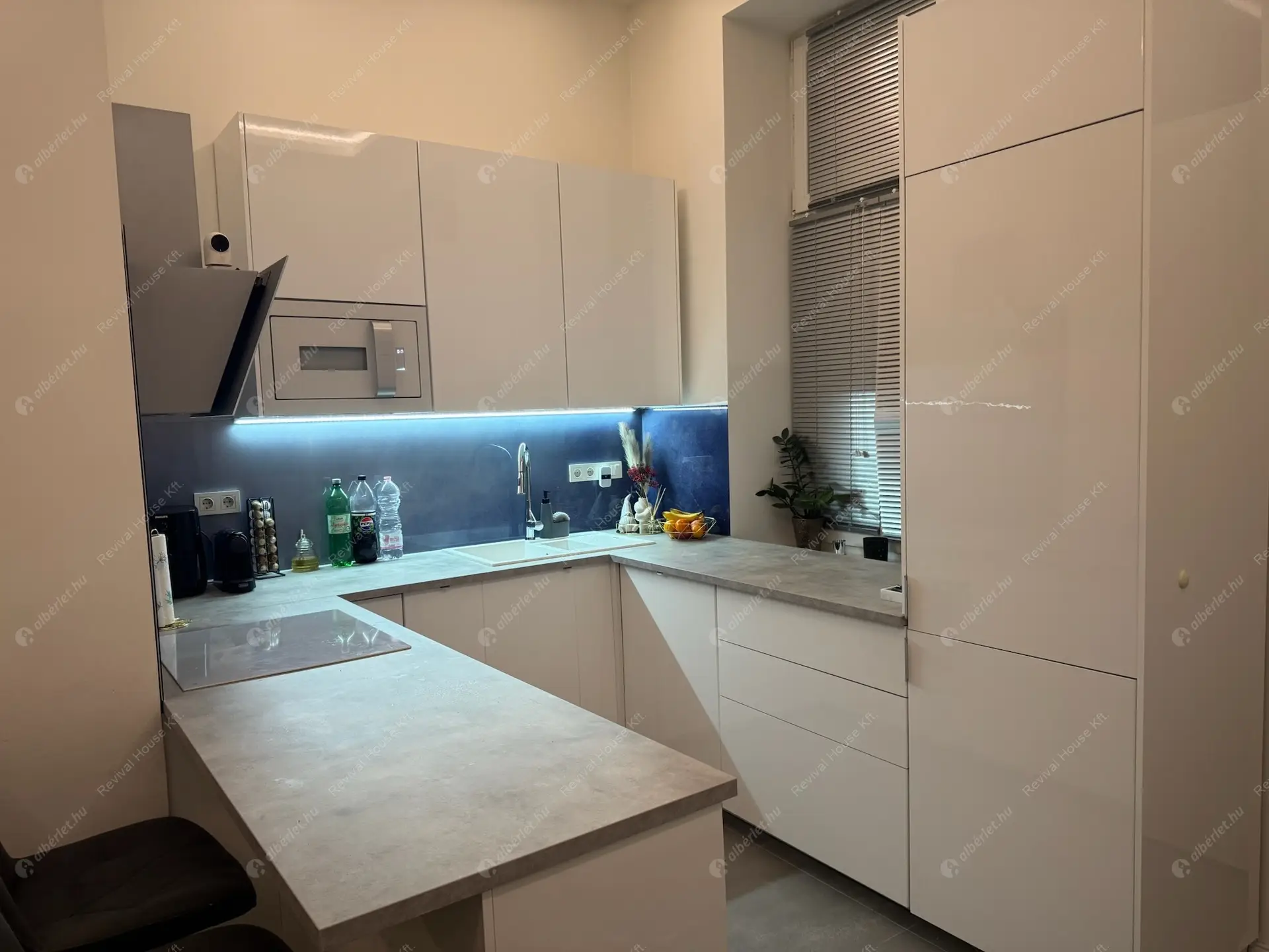 Kiadó albérlet 549000 Ft/hó áron: Budapest, IX. kerület  Ferenc körút. Mérete: 83 nm, 3 szobás | Alberlet.hu - 6376525