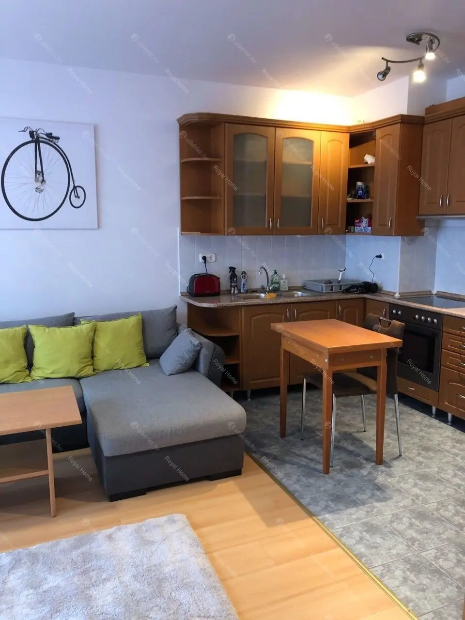 Kiadó albérlet 240000 Ft/hó áron: Budapest, IX. kerület  Ferenc tér. Mérete: 40 nm, 1 szobás | Alberlet.hu - 6653083