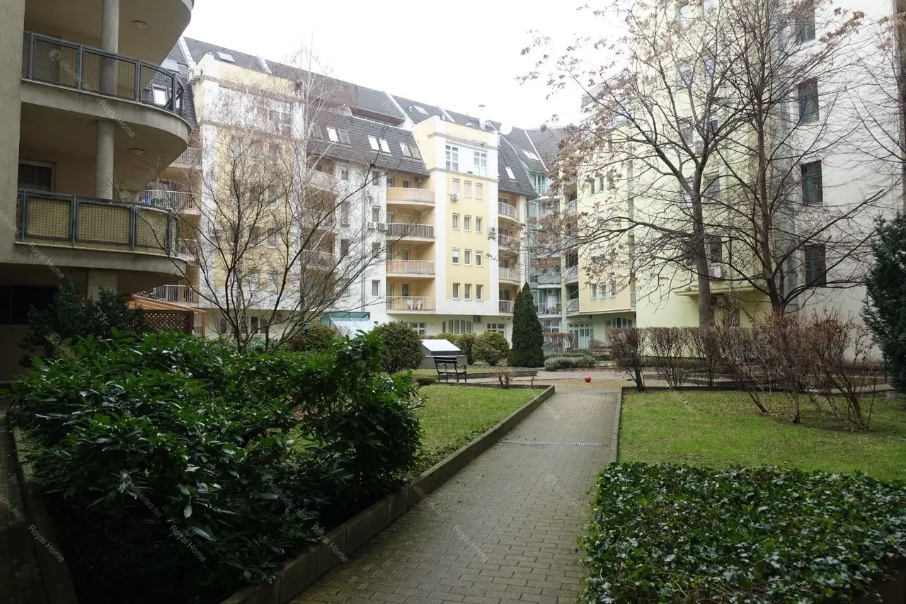 Kiadó albérlet 240000 Ft/hó áron: Budapest, IX. kerület  Ferenc tér. Mérete: 40 nm, 1 szobás | Alberlet.hu - 6653090