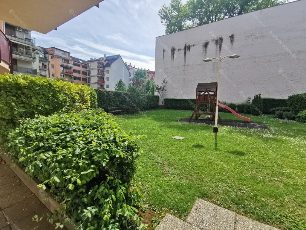 Kiadó albérlet 295000 Ft/hó áron: Budapest, IX. kerület  Ferenc tér. Mérete: 43 nm, 2 szobás | Alberlet.hu - 6802588