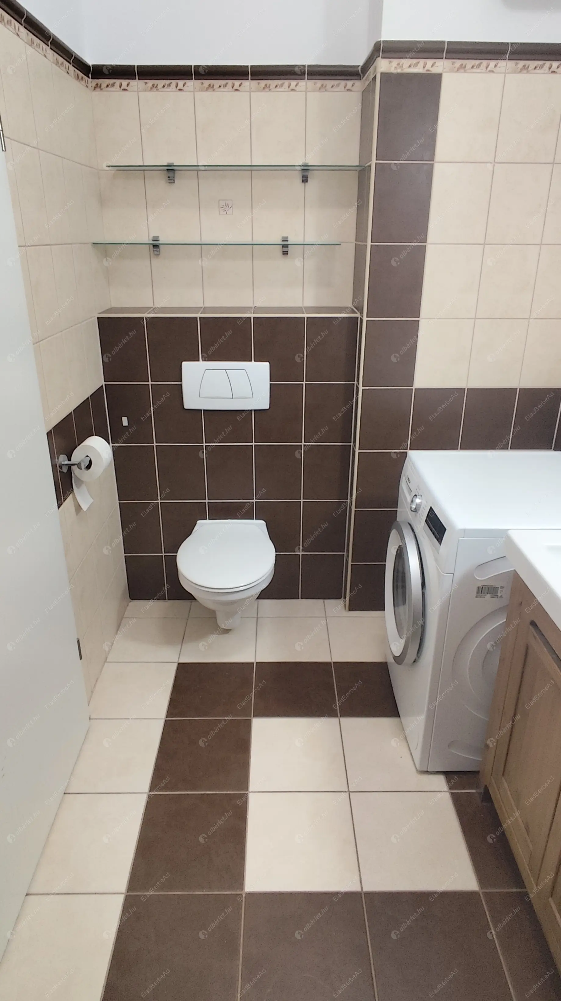 Kiadó albérlet 300000 Ft/hó áron: Budapest, IX. kerület  Ferenc tér. Mérete: 44 nm, 2 szobás | Alberlet.hu - 6578783