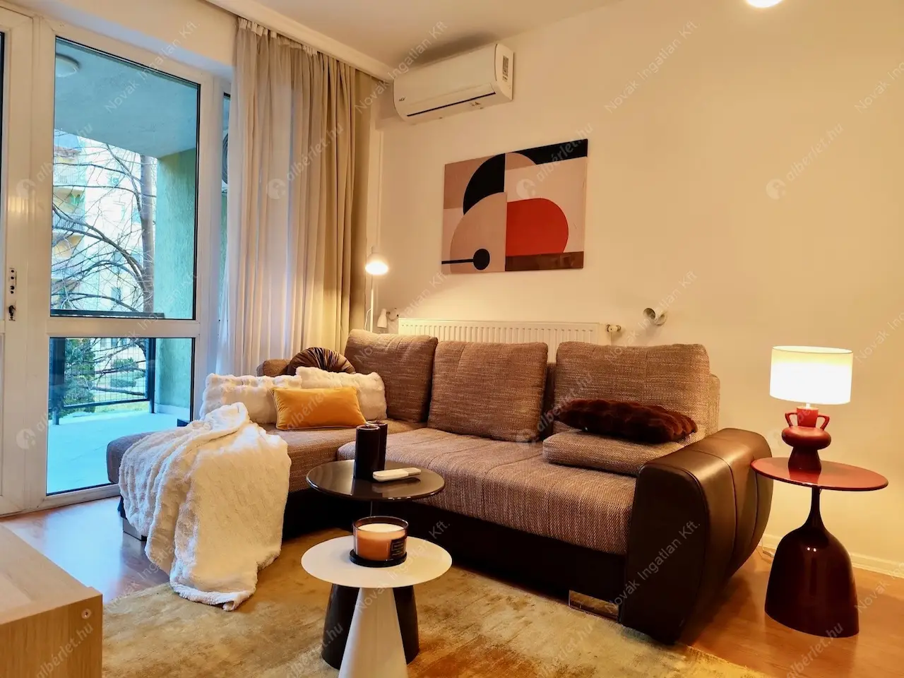 Kiadó albérlet 300000 Ft/hó áron: Budapest, IX. kerület  Ferenc tér. Mérete: 44 nm, 2 szobás | Alberlet.hu - 6585545