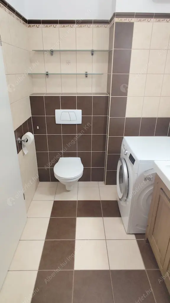 Kiadó albérlet 300000 Ft/hó áron: Budapest, IX. kerület  Ferenc tér. Mérete: 44 nm, 2 szobás | Alberlet.hu - 6590920