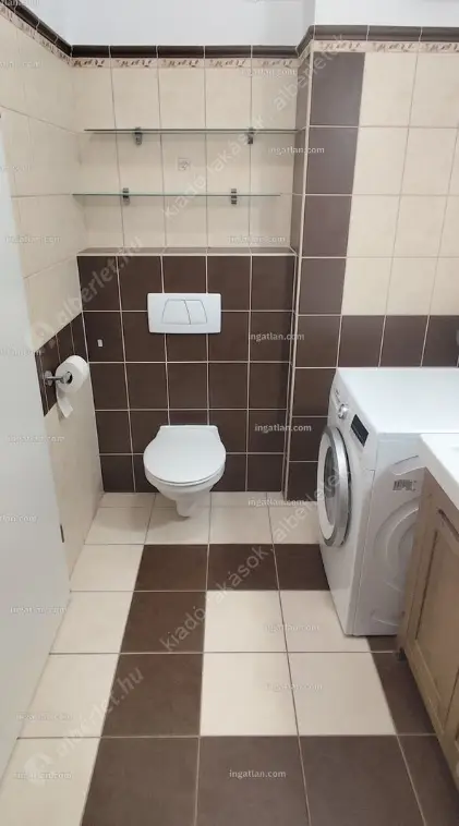 Kiadó albérlet 290000 Ft/hó áron: Budapest, IX. kerület  Ferenc tér. Mérete: 44 nm, 2 szobás | Alberlet.hu - 6626809