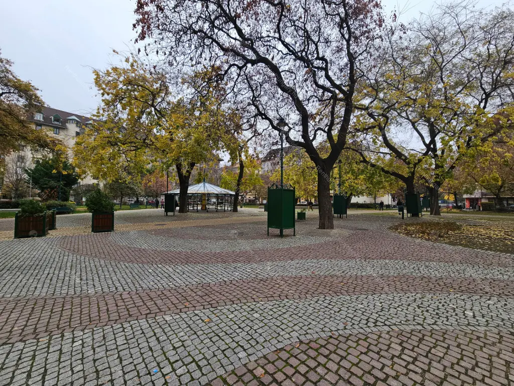 Kiadó albérlet 400000 Ft/hó áron: Budapest, IX. kerület  Ferenc tér. Mérete: 73 nm, 3 szobás | Alberlet.hu - 6802840