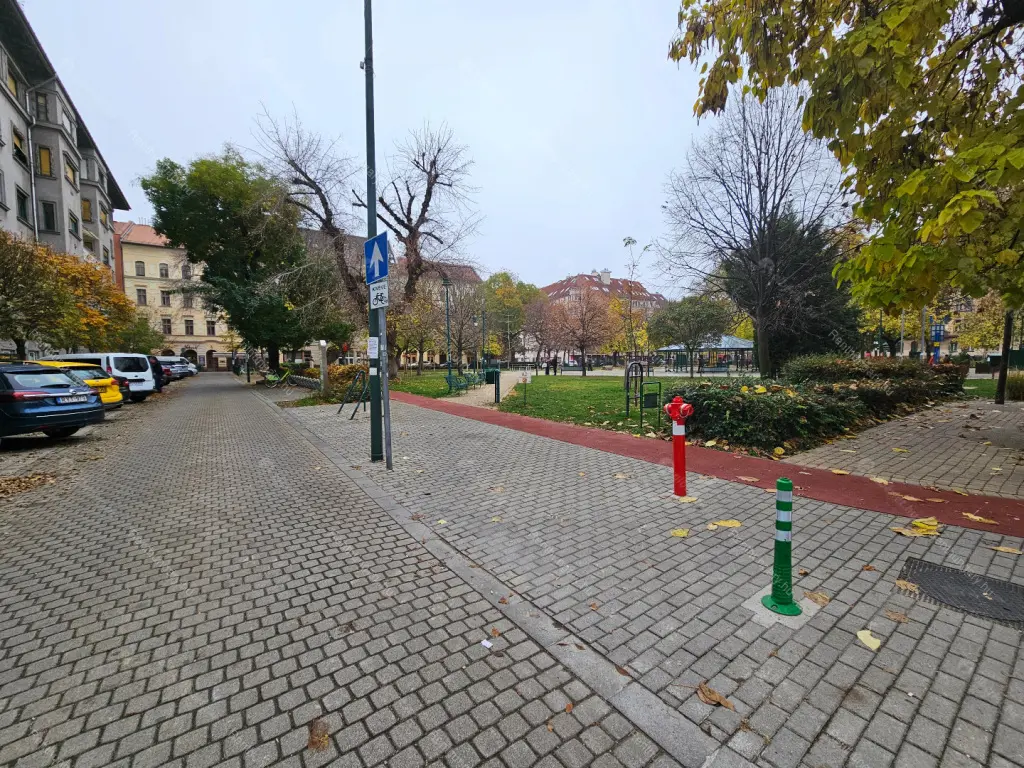 Kiadó albérlet 400000 Ft/hó áron: Budapest, IX. kerület  Ferenc tér. Mérete: 73 nm, 3 szobás | Alberlet.hu - 6802841