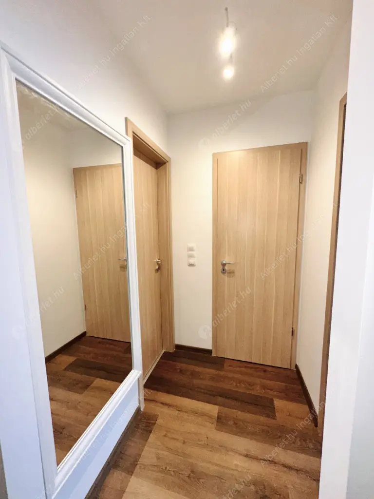 Kiadó albérlet 350000 Ft/hó áron: Budapest, IX. kerület  Gát utca. Mérete: 52 nm, 2 szobás | Alberlet.hu - 6595103
