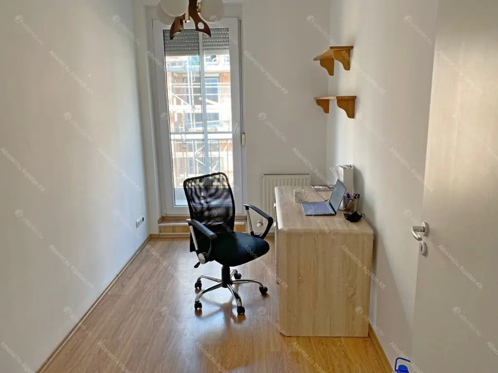 Kiadó albérlet 300000 Ft/hó áron: Budapest, IX. kerület  Gát utca. Mérete: 75 nm, 1 szobás | Alberlet.hu - 6645306