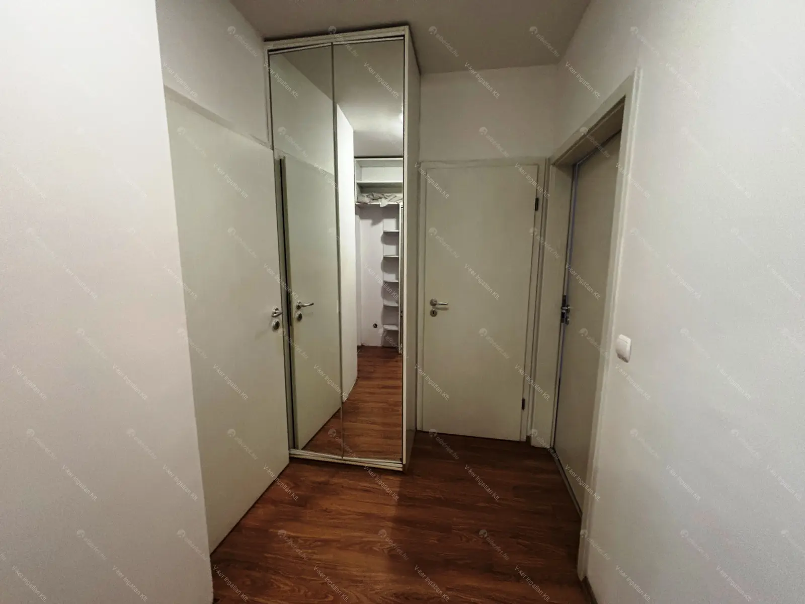 Kiadó albérlet 300000 Ft/hó áron: Budapest, IX. kerület  Gát utca. Mérete: 75 nm, 3 szobás | Alberlet.hu - 6649395