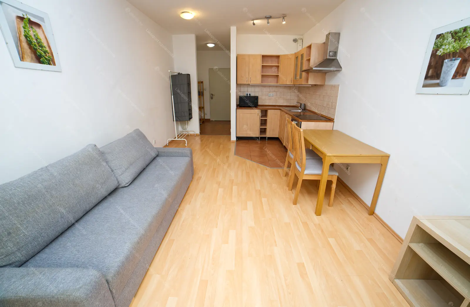 Kiadó albérlet 200000 Ft/hó áron: Budapest, IX. kerület  Haller utca. Mérete: 30 nm, 1 szobás | Alberlet.hu - 6808184