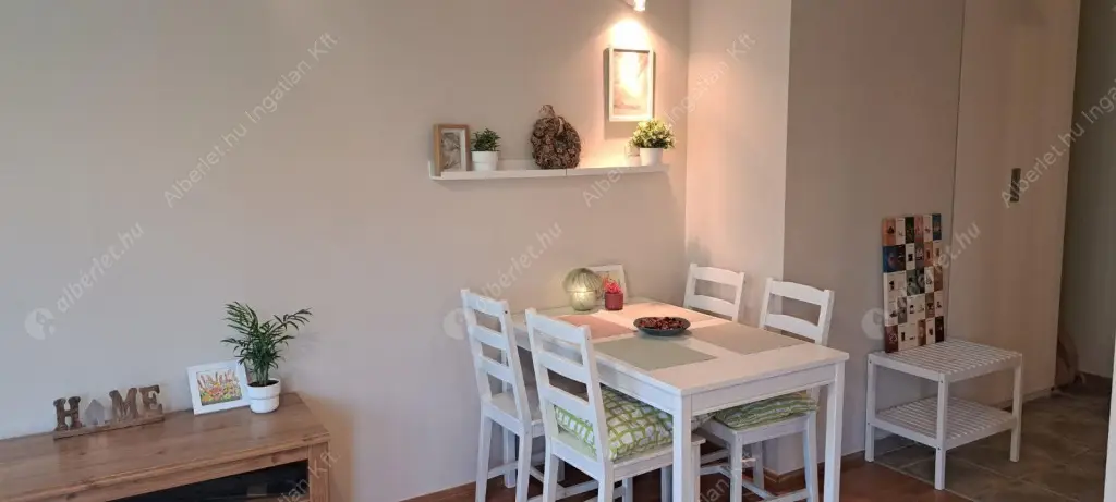 Kiadó albérlet 229000 Ft/hó áron: Budapest, IX. kerület  Haller utca. Mérete: 31 nm, 1 szobás | Alberlet.hu - 6556979