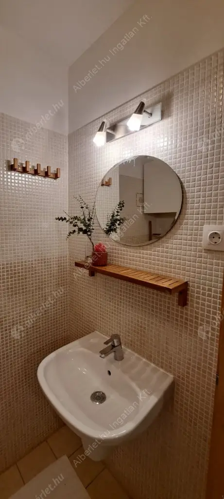 Kiadó albérlet 229000 Ft/hó áron: Budapest, IX. kerület  Haller utca. Mérete: 31 nm, 1 szobás | Alberlet.hu - 6556986