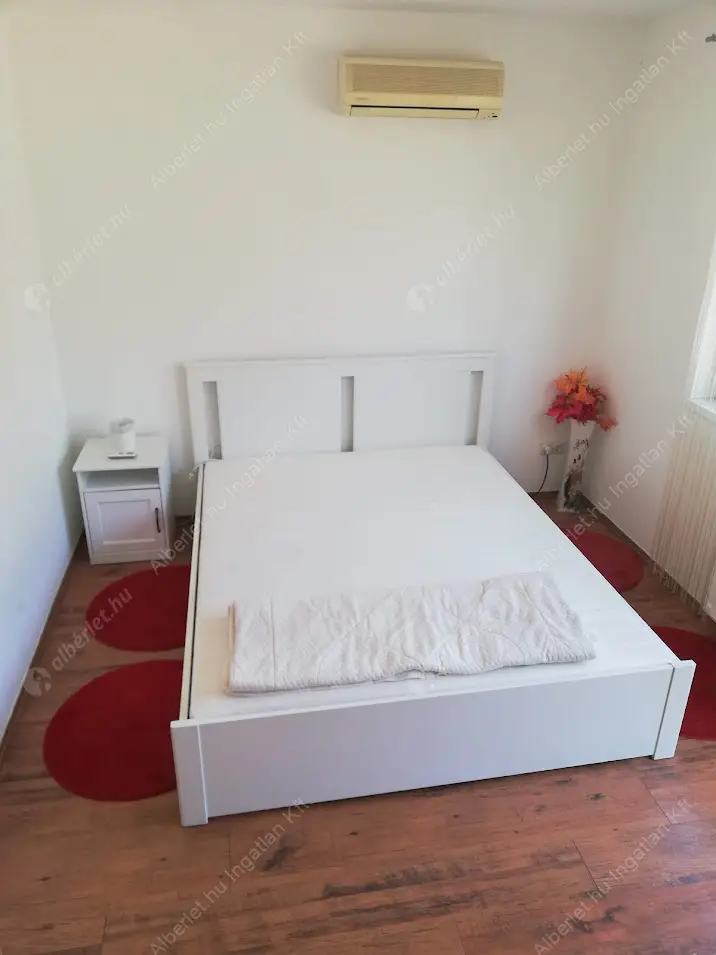Kiadó albérlet 220000 Ft/hó áron: Budapest, IX. kerület  Haller utca. Mérete: 55 nm, 2 szobás | Alberlet.hu - 6598285