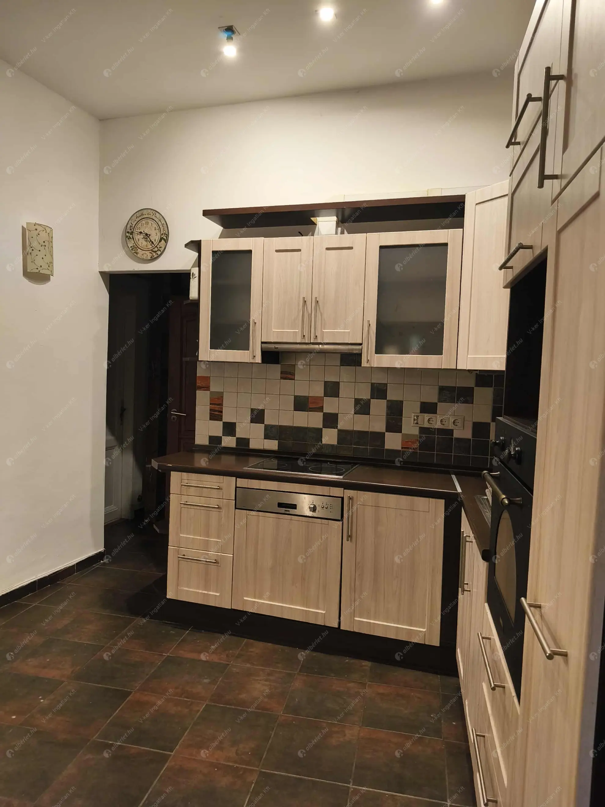 Kiadó albérlet 290000 Ft/hó áron: Budapest, IX. kerület  Hőgyes Endre utca. Mérete: 61 nm, 2 szobás | Alberlet.hu - 6588518