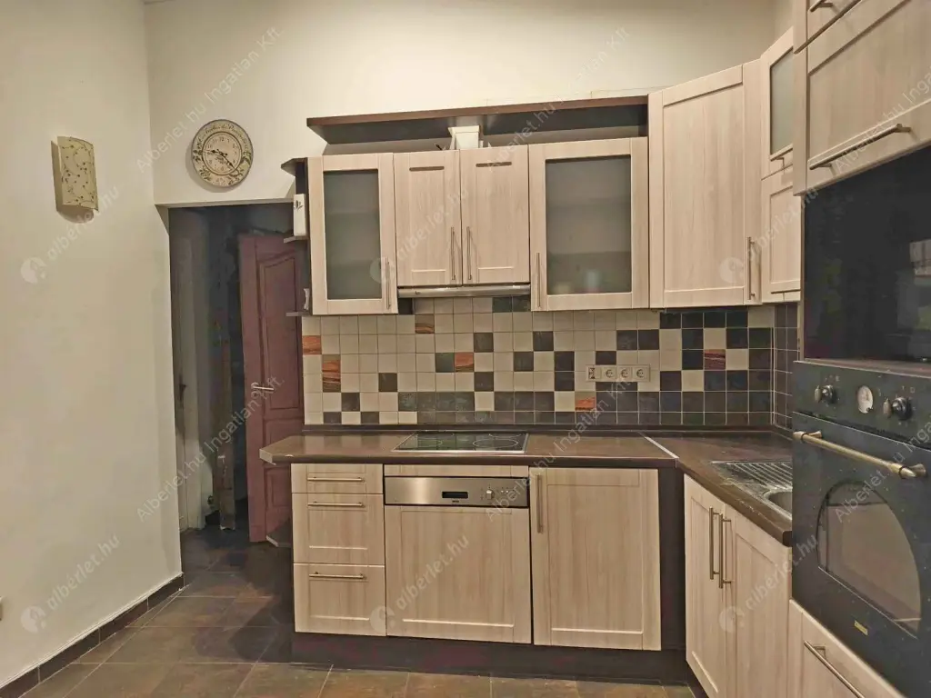 Kiadó albérlet 290000 Ft/hó áron: Budapest, IX. kerület  Hőgyes Endre utca. Mérete: 61 nm, 2 szobás | Alberlet.hu - 6591181